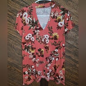 a.n.a Floral V-Neck Keyhole Short Sleeve Top - Coral